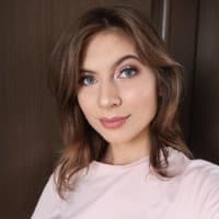 Content creator customer testimonial profile photo using EuropeCV